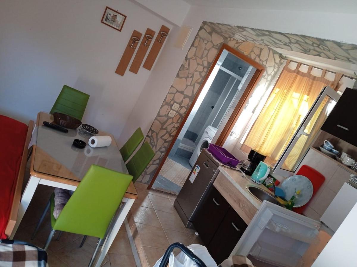 Apartmani L&Z Petrcane Exterior photo